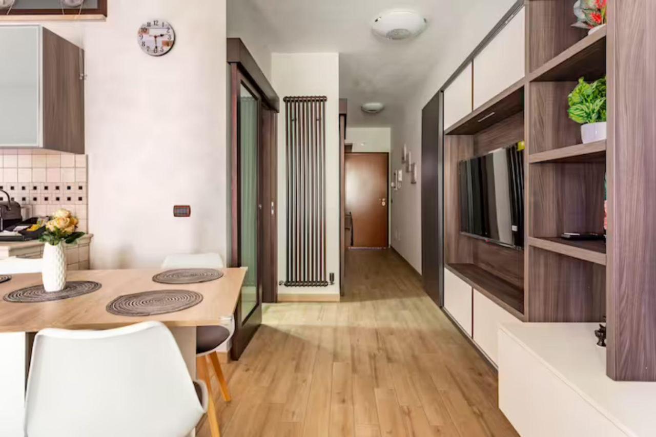 Old Lighthouse - Beach Apartment - Fiumicino Airport Zewnętrze zdjęcie